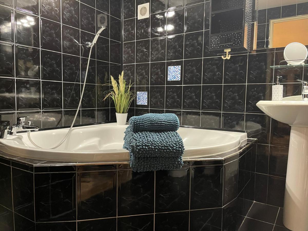 Apartamenty Pod Uwalonym Debem Jezow Sudecki 外观 照片